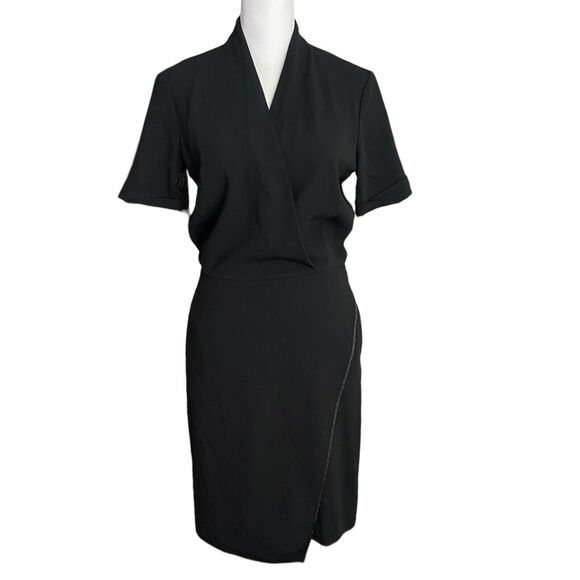 MM LaFleur 0 Sheath Dress Surplice Vneck Black Short Sleeve Pockets Sleek - Picture 1 of 12